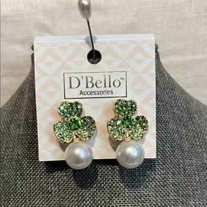 Green and Gold Clover Pearl Earrings